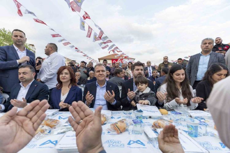 Başkan Seçer, ‘Bayram Sofrası’nda Tarsus halkıyla buluştu