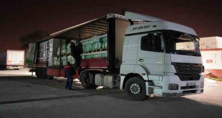 Tarsus Belediyesi, depremzede ailelerin yaralarına merhem oluyor