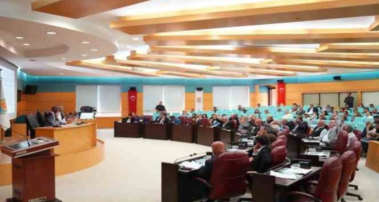 Başkan Bozdoğan: Tarsusluların düşüncesini siyasi düşüncelerimizin üstünde gördük