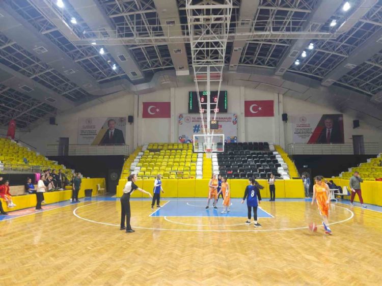 Okul Sporları Türkiye Şampiyonası Mersin’de başladı