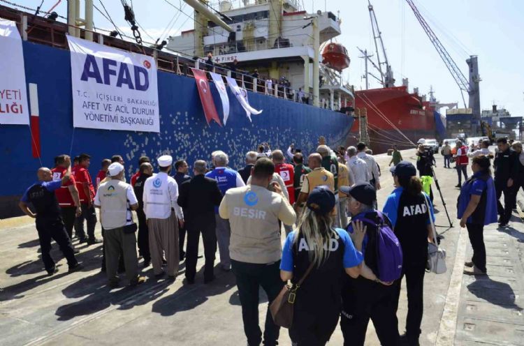 Yardım malzemesi taşıyan ikinci ‘İyilik Gemisi’ Sudan’a uğurlandı