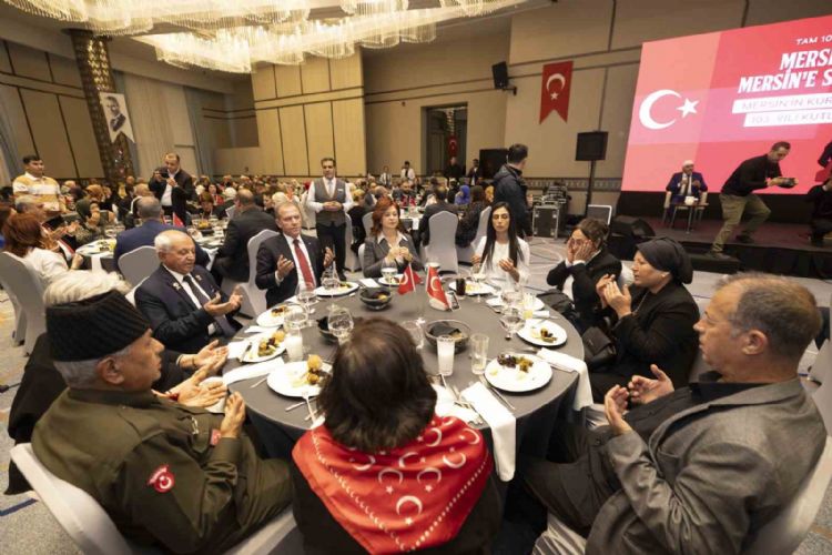 Mersin’de şehit aileleri ve gaziler onuruna yemek verildi