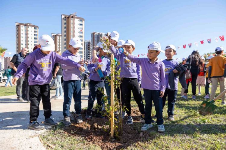 Mersin’de 30 dönümlük ‘Defne Koruluğu’ oluşturuluyor