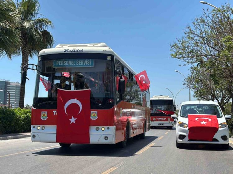 Tarsus’ta milli heyecan caddelere taştı