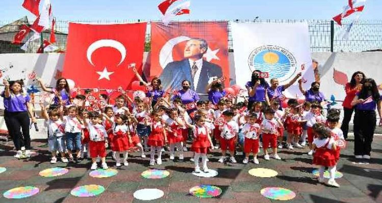 Münir Özkul Kreşinde 23 Nisan coşkusu
