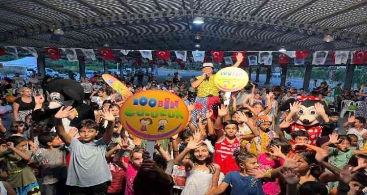 ‘100 Bin Gülücük Projesi’ Davultepe'de çocuklarla buluştu