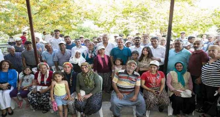 Başkan Seçer: "Bütün ilçe belediyeleriyle uyum içinde çalışıyoruz"