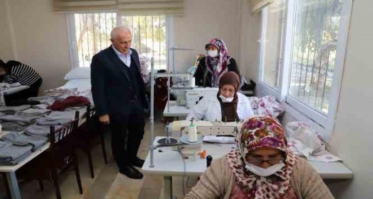 Akdenizli kadınlar depremzedeler için seferber oldu