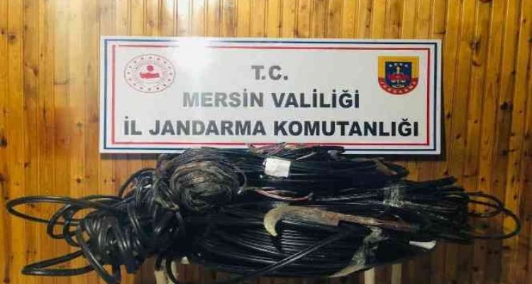 Mersin'de kablo hırsızlığı yapan 3 şüpheli tutuklandı