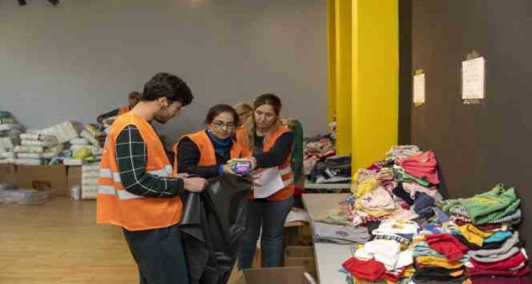 Mersin'de depremzedeler için 7 dayanışma merkezi kuruldu
