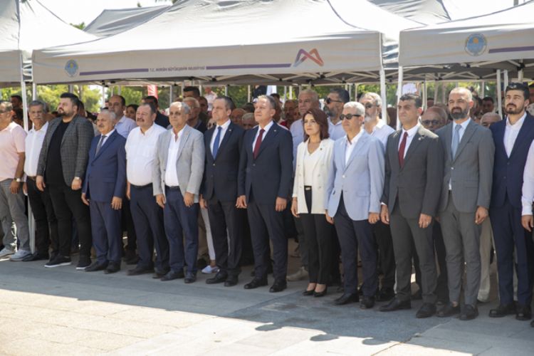 BAŞKAN SEÇER: “ULU ÖNDERİN İZİNDE BAŞARIDAN BAŞARIYA KOŞACAĞIZ”