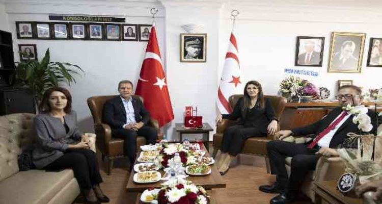 Seçer: Biz Kıbrıs'ı bir parçamız olarak görüyoruz
