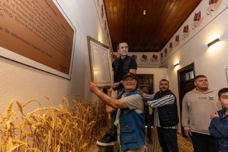 Atatürk’ün 1. kurucu olduğu kooperatife ‘Kurucu Listesi’ asıldı