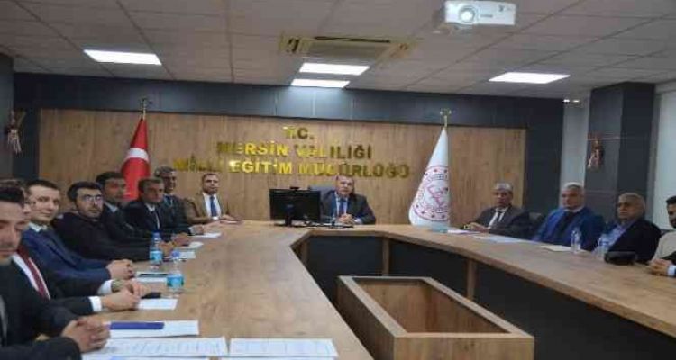 İl Milli Eğitim Müdürü Koca: Öğrencilerimizin doğru bir rehbere ihtiyacı var