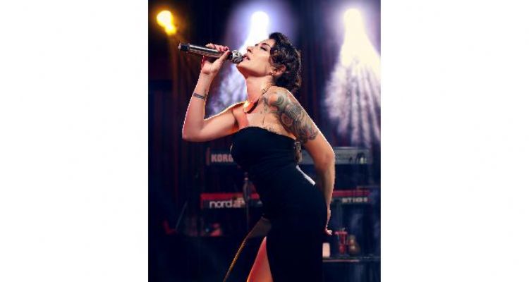 Melek Mosso, festivalde Mersinli hayranlarıyla buluşacak