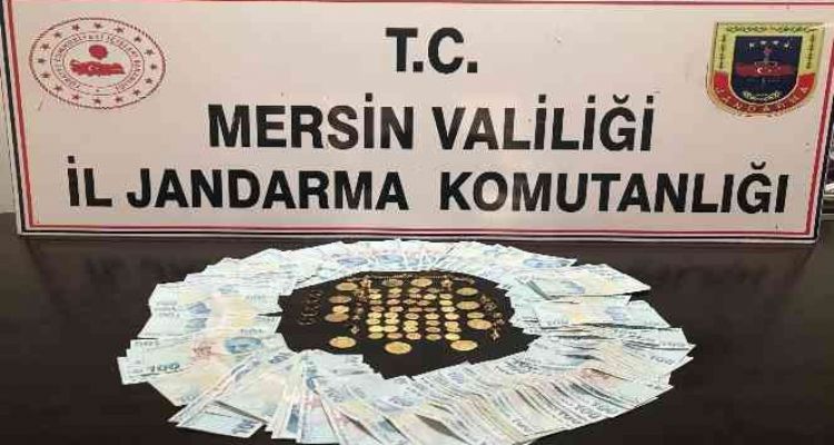Hırsızlık zanlısı çaldığı altınlarla birlikte yakalandı