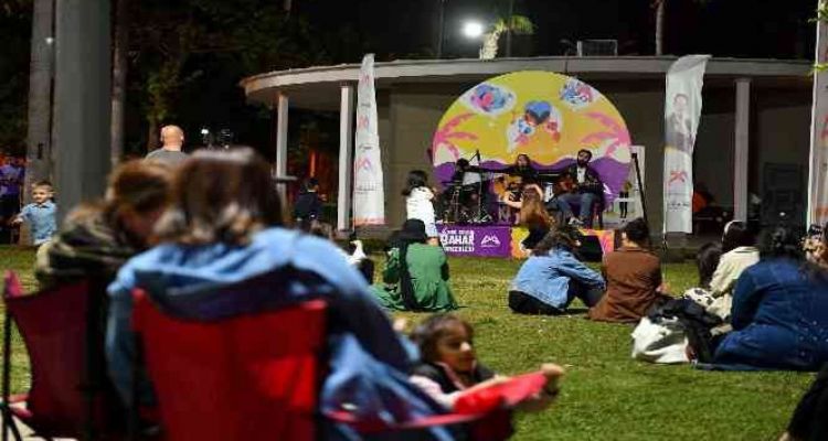 Mersin'de bahar konserleri başladı