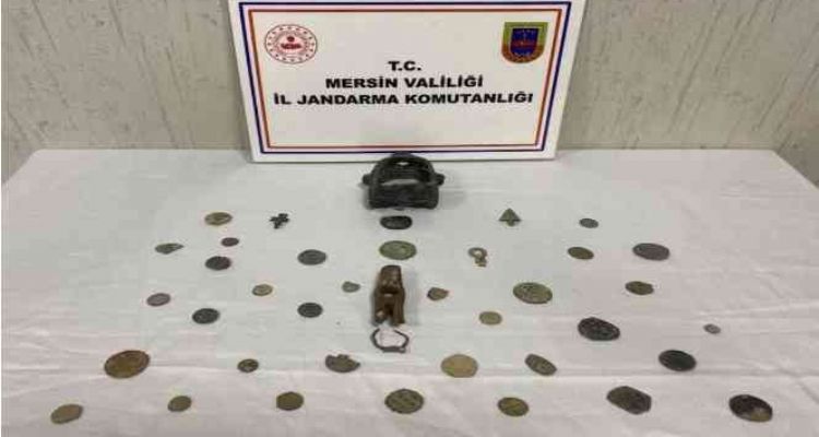 Mersin'de Roma ve Bizans dönemine ait 40 sikke ele geçirildi