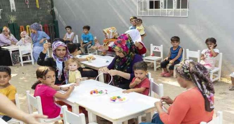 Hem çocuklar hem de anneleri eğitim alıyor
