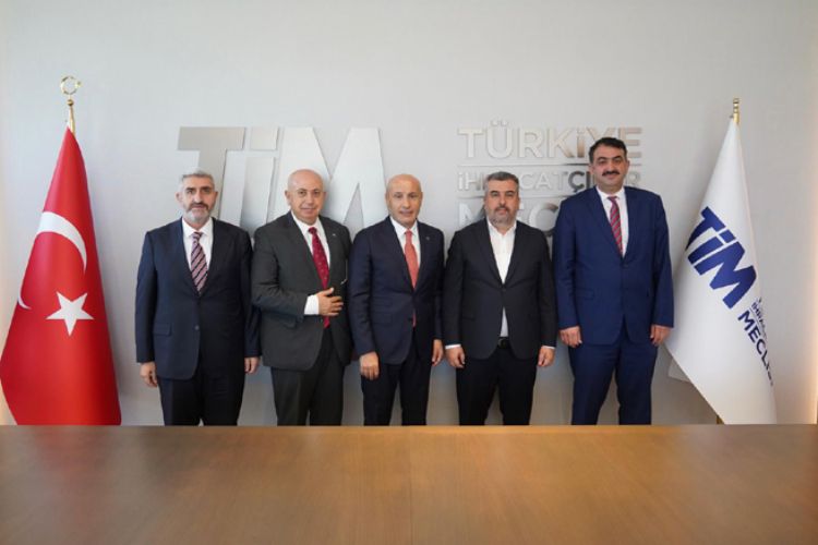 AKİB'İN İHRACATI İLK YARIDA 9,68 MİLYAR DOLARA ULAŞTI