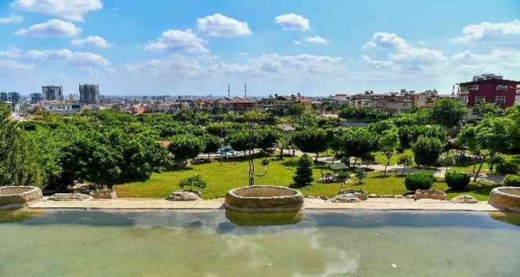 Mersin'de parklar yenileniyor