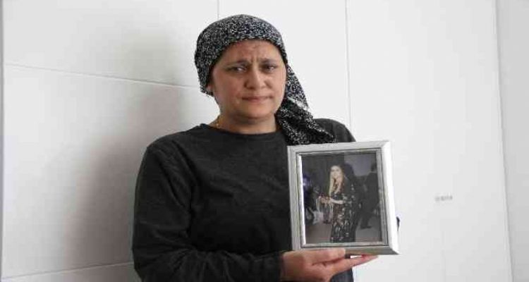 Ne kızlarının odasına girebiliyorlar ne çeyizini dağıtabiliyorlar