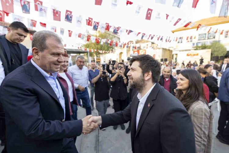Seçer: Mersin, birliğin ve beraberliğin Türkiye’de örnek olduğu bir kent