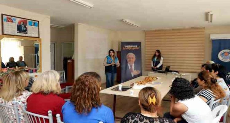 Akdenizli ailelere 'Ebeveyn Tutumları' semineri