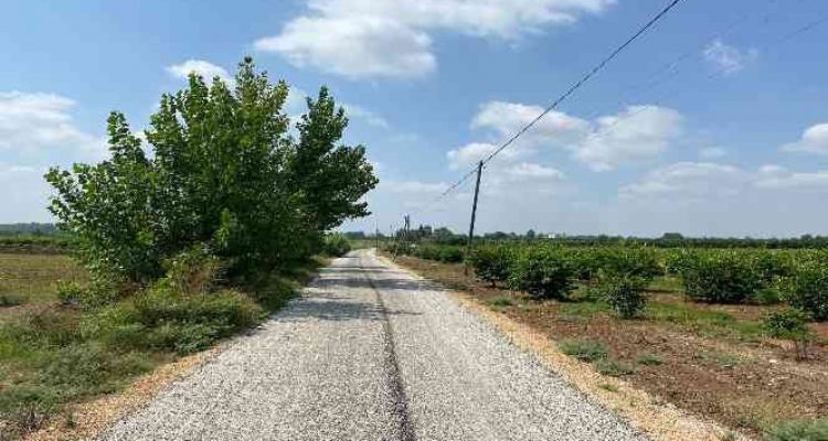 Tarsus'ta 12 mahallenin yolu daha asfaltlandı