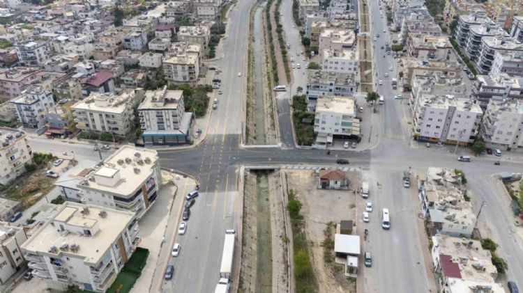 Tarsus’ta inşa edilen yeni köprü hizmete açıldı