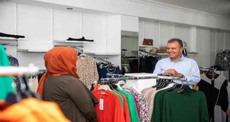 Başkan Seçer, Silifke'de esnafın sorun ve taleplerini dinledi