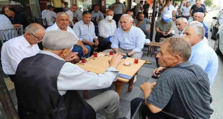 Gültak, Şevket Sümer Mahallesi'nde esnafla buluştu