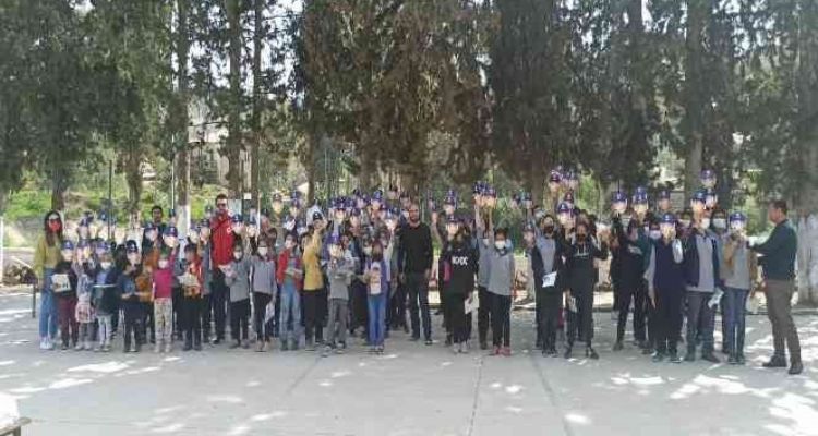 Mersin polisi öğrencileri bilgilendirmeye devam ediyor