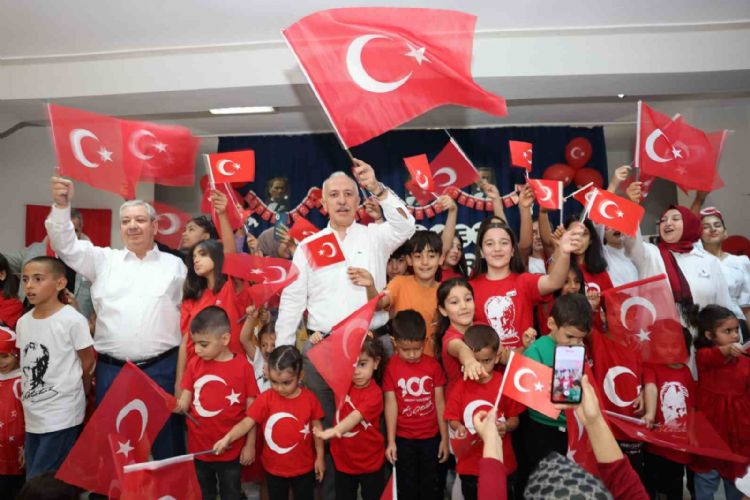 Akdeniz’in Cumhuriyet Bayramı kutlaması kültür sanat evinde devam etti