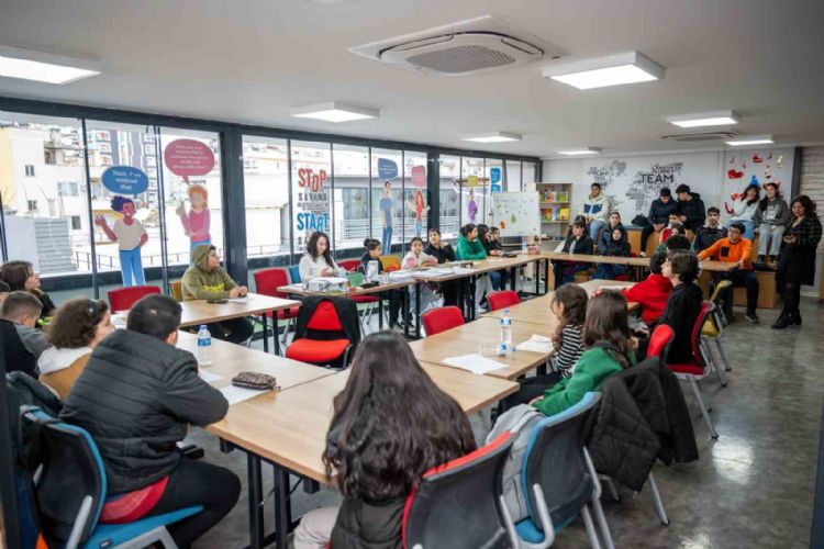 Öğrenciler, yarıyıl tatilinde yabancı dil becerilerini geliştiriyor