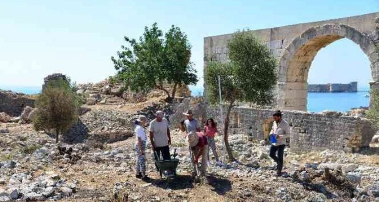 Korykos Kalesi'nde kazı çalışmalarına başlandı