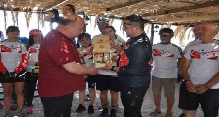Yenişehir'den pedal çeviren bisikletliler KKTC turunu tamamladı