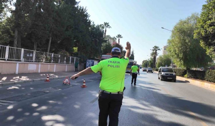 Mersin’de trafikte kameralı sıkı denetim: 10 günde bin 413 sürücü ceza yedi
