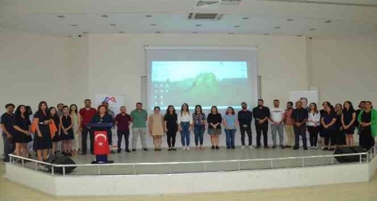 Kurs merkezlerinde veliler bilgilendiriliyor