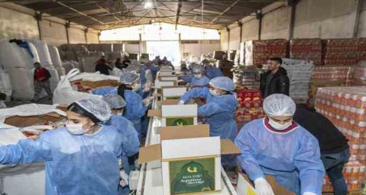 Mersin Büyükşehir Belediyesi, Ramazan ayında 120 bin haneye gıda kolisi ulaştıracak