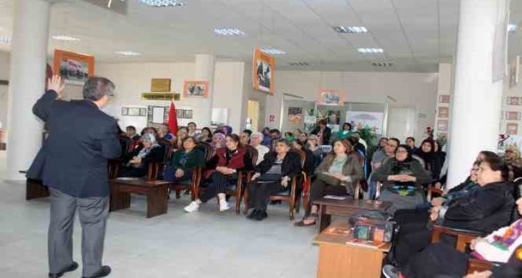 Prof. Dr. Uğuz: Deprem değil, zihnimiz bizi yıkmaya başlar