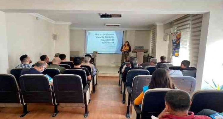 Akdeniz'de kadına yönelik şiddetle mücadele eğitimleri sürüyor