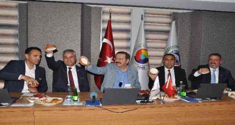 Hisarcıklıoğlu: “İşçiler, işverenler olarak el ele vererek üretmeye, ihracat yapmaya devam edeceğiz”
