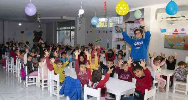 Çocuklara eğitici ve öğretici etkinlik