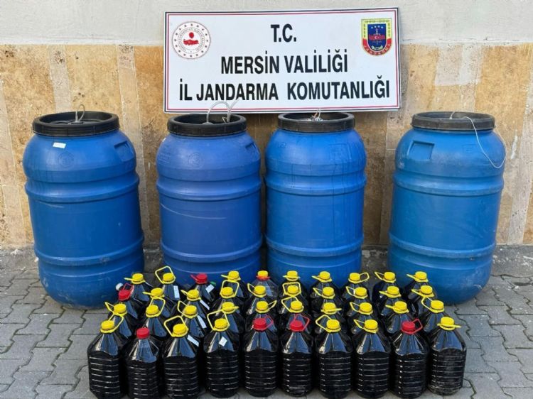Mersin’de sahte içki imalathanesine operasyon: 2 ton 115 litre içki ele geçirildi