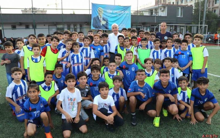 Akdeniz Belediyesi, kış spor okulu yeni yetenekleri bekliyor