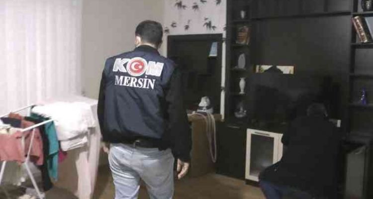 Mersin'de FETÖ'nün güncel yapılanmasına operasyon: 9 gözaltı