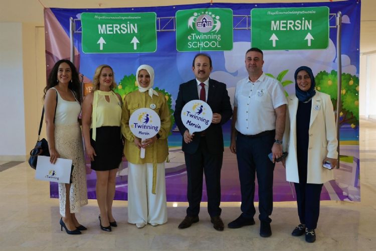Vali Pehlivan, ‘eTwinning Okul Etiketi Belge Takdim Töreni’ne katıldı