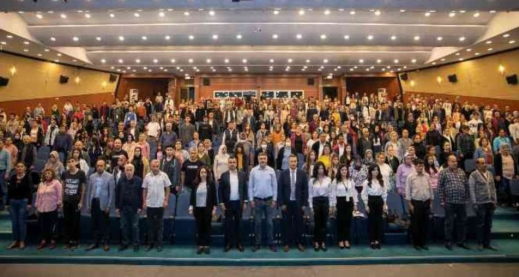 Mersin'deki kurs merkezlerinde veli buluşmaları sürüyor