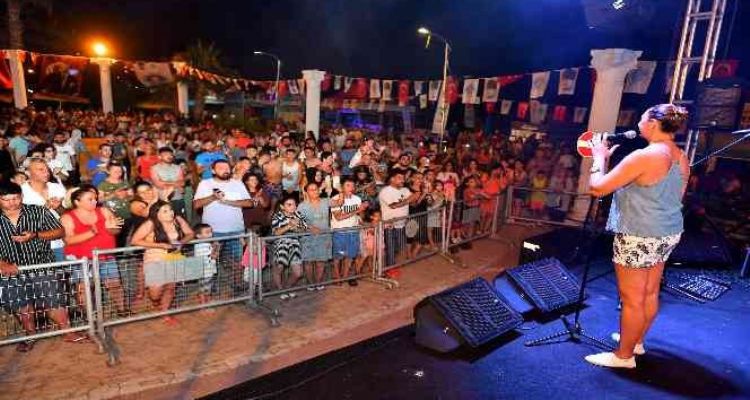 Kent Orkestrası Kızkalesi'nde konser verdi